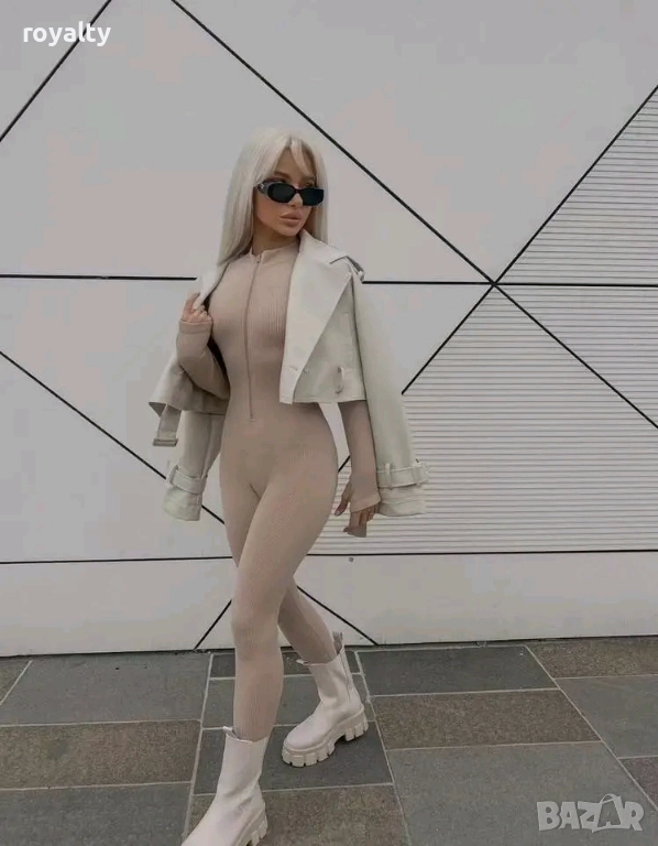 Бежов Спортен Дамски Гащеризон , снимка 1