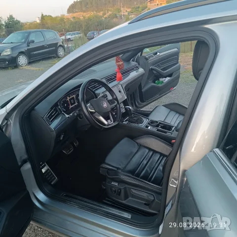 VW Passat 2.0 TDI 3 R-line 2022г., снимка 8 - Автомобили и джипове - 56414109