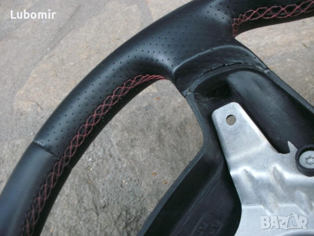 Волан, трилъчев, спортен - оригинален Аudi A3 - с дупчена кожа ! , снимка 5 - Аксесоари и консумативи - 52458974