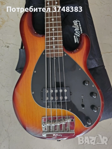 Продавам: Sterling Ray35 by Music Man – 5-струнен бас с активна електроника., снимка 2 - Китари - 52385565