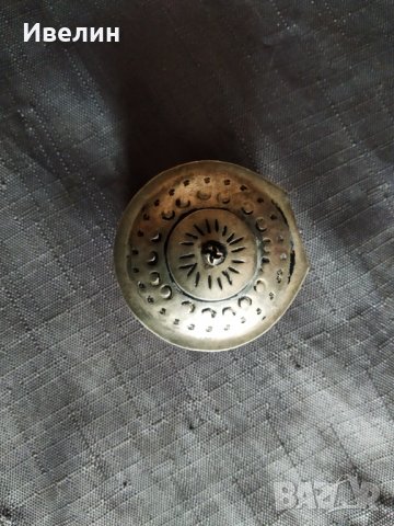 посребрена метална кутийка