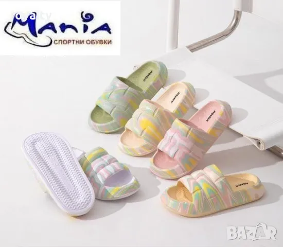 Дамски олекотени и цветни чехли