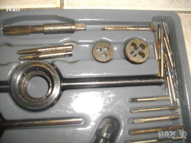 Старо Качество-ГДР-Комплект 58 части-Метчици/Плашки За Вътрешни/Външни Резби-Почти Нов-VEB-Altenburg, снимка 7 - Други инструменти - 40340556