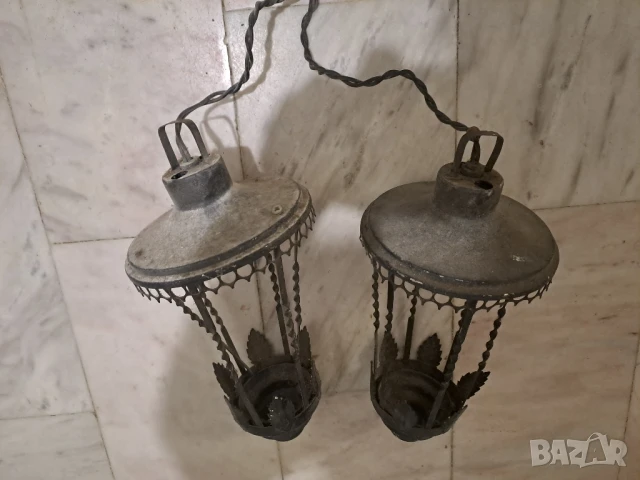 Старинни висящи метални полюлеи 2 бр., снимка 3 - Полилеи - 51076539