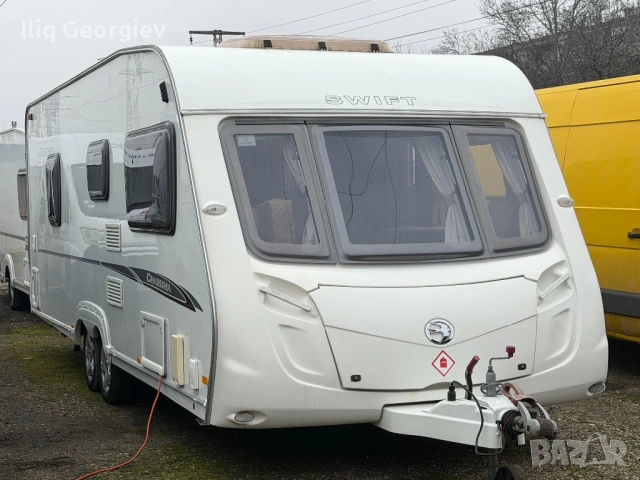 Каравана SWIFT CHARISMA-Френска Спалня/ФОРСЕЛТ/СОЛАР/Душ кабина/КАТО НОВА/ПЛАТЕНО МИТО , снимка 3 - Каравани и кемпери - 53217821