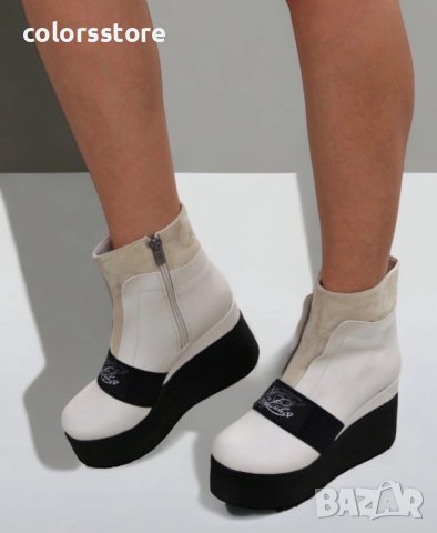 Боти на платформа - бежова кожа с черно ходило - K135