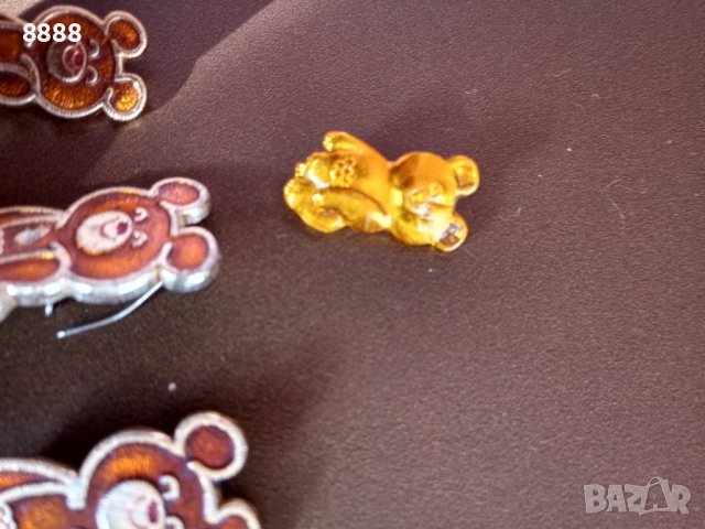 Значки Мечето Миша, снимка 2 - Други ценни предмети - 38195870