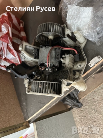 мотор / моторче за парно за mercedes w222 s class 2014 цена 50лв или 25,56 евро   мотора е здрав , е, снимка 2 - Части - 52039031