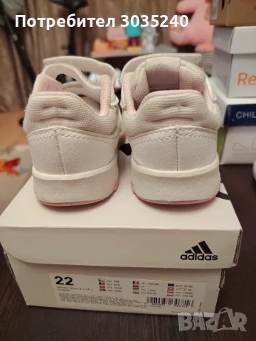 Кецове  за момиче adidas, снимка 2 - Детски маратонки - 56242345