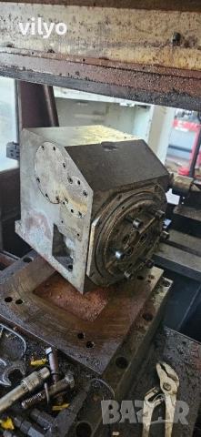 въртяща глава от цнц cnc струг с 12 инструмента , снимка 2 - Стругове - 51581706