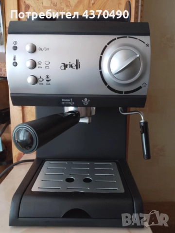 Продавам кафемашина Arieli KM150BS