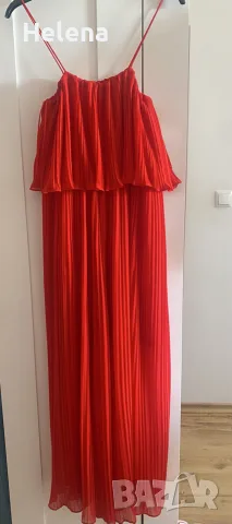 Елегантен червен плисиран гащеризон Zara, размер XS, снимка 3 - Рокли - 55987041