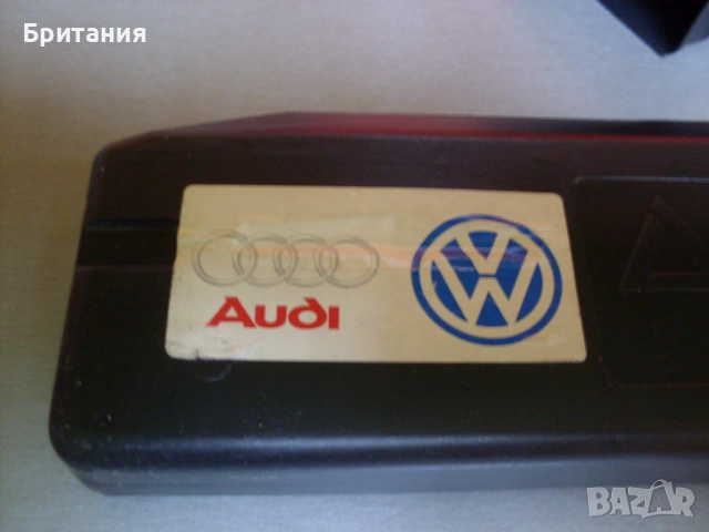 Светлоотразителен авто-триъгълник VW, Seat, Audi, Skoda., снимка 2 - Аксесоари и консумативи - 53936477