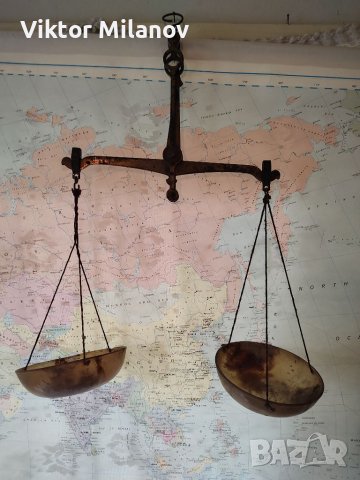 Аптекарска везна, снимка 2 - Антикварни и старинни предмети - 37312932