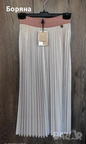 Twinset уникална нова с етикет розова пола солей еко кожа, снимка 5 - Поли - 52815968