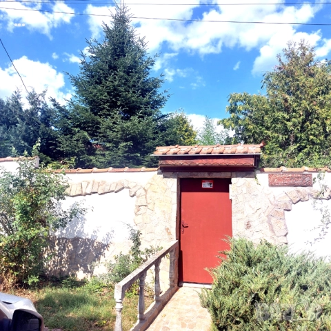 Продава къща с двор в с.Змейово, общ.Стара Загора., снимка 2 - Къщи - 52007345