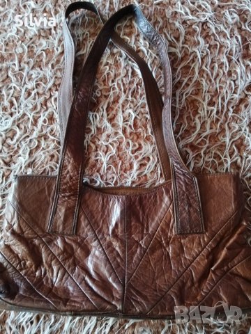 Чанта малка с три прегради естествена кожа - 15лв., снимка 3 - Чанти - 36829525