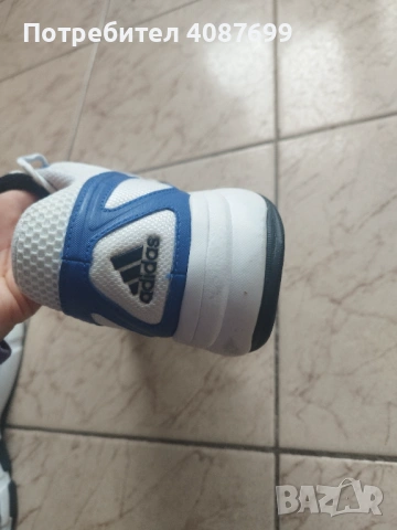 Мъжки спортни обувки Adidas, 48, снимка 3 - Маратонки - 53912263
