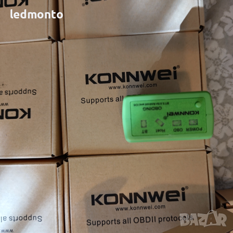 Устройство за диагностика на автомобили - чете и трие грешки Konnwei ЧЕРВЕНО, снимка 8 - Аксесоари и консумативи - 26170912