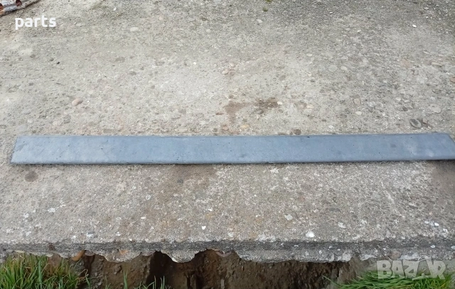 Лайсна Предна Дясна Врата VW Пасат 3 - 357853516, снимка 2 - Части - 54046032