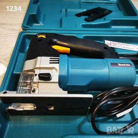НОВ прободен трион зеге MAKITA 4304 600w