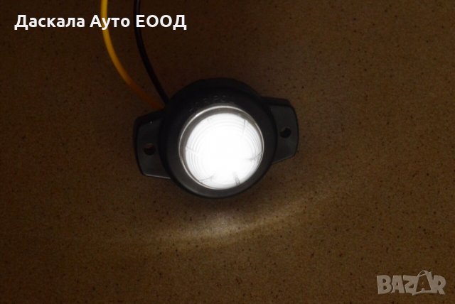 1 бр. ЛЕД LED габарити с черна подложка , БЕЛИ ,12-24V , Полша , снимка 2 - Аксесоари и консумативи - 35535376