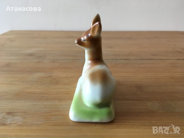 Българска порцеланова фигура Сърничка Сърна Изида 1962 г, снимка 2 - Антикварни и старинни предмети - 44500652