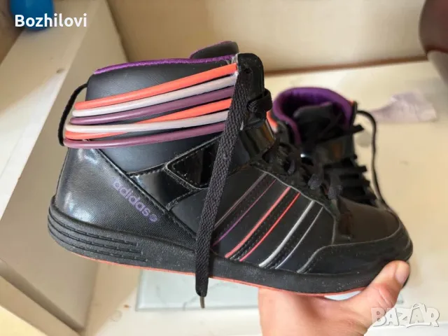 Маратонки Adidas , снимка 3 - Маратонки - 50256531