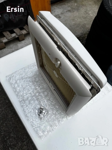 Люк с Вентилатор Thule Omnivent 12V С монтажен размер : 40/40 , снимка 15 - Къмпинг мебели - 54197083