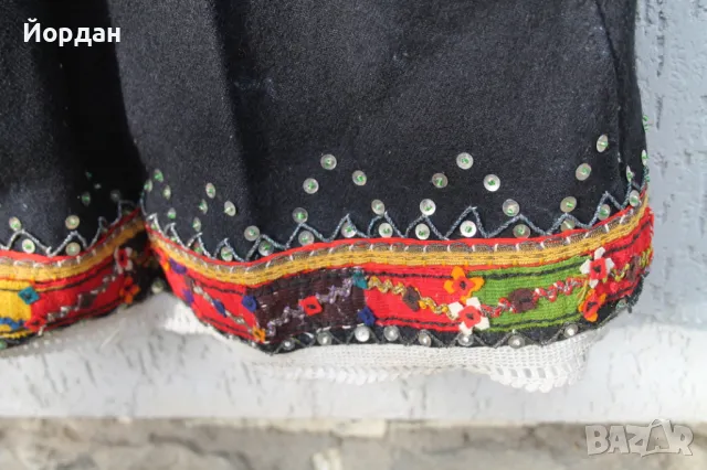 Вълнена пола от народна носия , снимка 7 - Антикварни и старинни предмети - 47312842