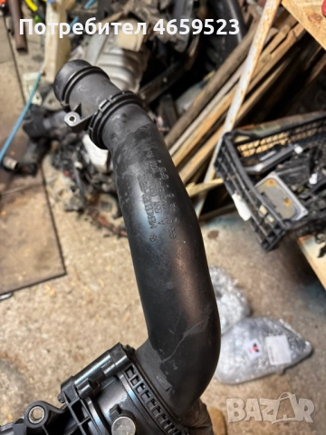 Въздуховод за двигател на Мерцедес Mercedes 2.2Cdi само за 20лв. A6510900242, снимка 2 - Части - 52543825