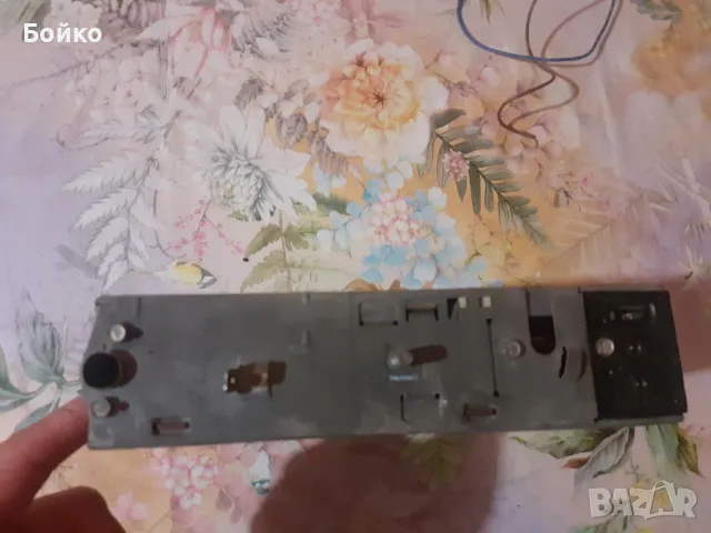 Радиокасетофон, снимка 5 - Радиокасетофони, транзистори - 50415249