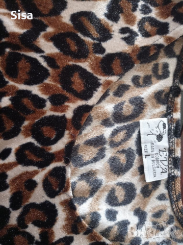 Блуза М/Л, снимка 2 - Блузи с дълъг ръкав и пуловери - 36457326