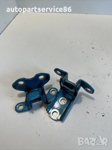 Панта за задна лява врата долна и горна за Toyota Prius 1.8 Hybrid (2018), снимка 2 - Части - 54218678