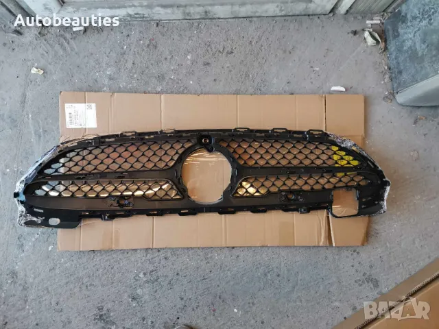 Предна сребристa решетка за Mercedes W206 C-Class, снимка 5 - Аксесоари и консумативи - 48841554