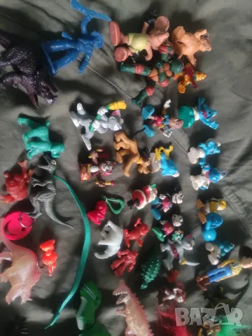 Продавам гумени играчки: Алф , смърфове, динозаври..., снимка 6 - Нумизматика и бонистика - 34111381