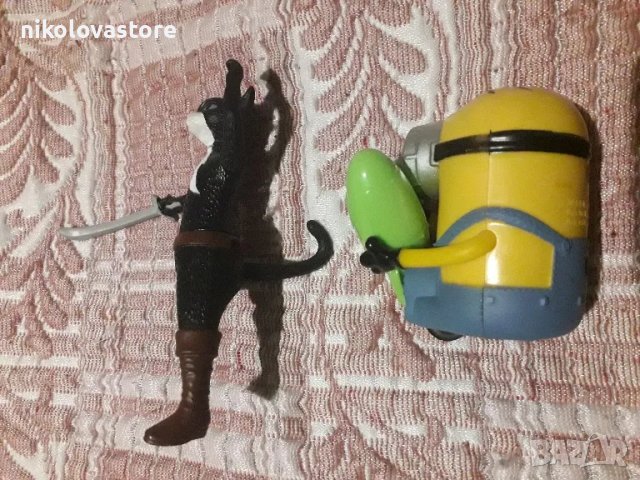 Минионче и Котаракът в чизми с торбичка, снимка 3 - Фигурки - 48381510