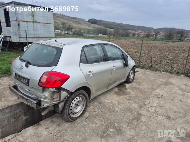 Тойота аурис 1,6 vvt-I 124кс, снимка 3 - Автомобили и джипове - 49705859