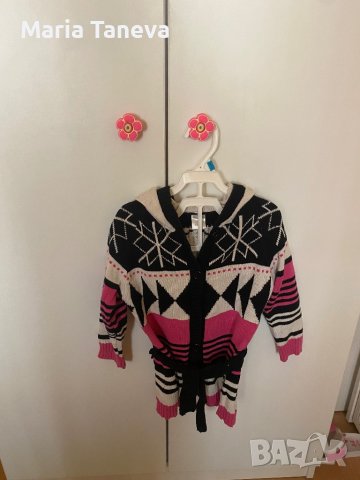 Плетена жилетка с качулка, снимка 2 - Детски пуловери и жилетки - 42923523