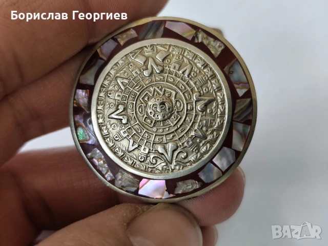 Стара брошка медальон alpaca mexico седеф, снимка 2 - Колиета, медальони, синджири - 53947659