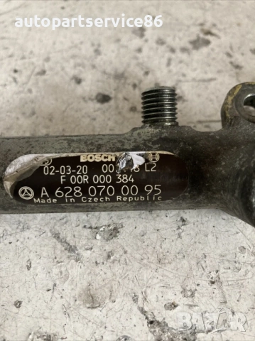 Горивна рейка дясна за Mercedes ML W163 400 CDI (2004) A6280700095, снимка 2 - Части - 54091375