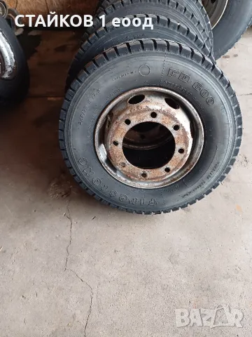 4 броя гуми с джанти 225/75/17,5, снимка 2 - Гуми и джанти - 47790117