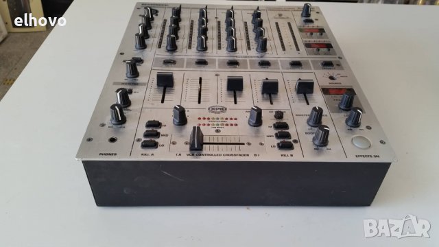 Музикален миксер Behringer DJX-700, снимка 2 - Ресийвъри, усилватели, смесителни пултове - 38481998