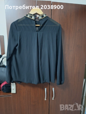 Дамска черна блуза, снимка 2 - Блузи с дълъг ръкав и пуловери - 52669065