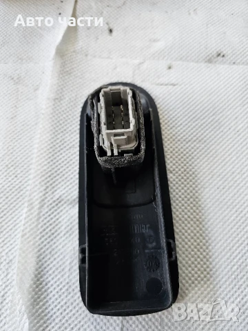 Преден десен бутон електрическо стъкло Renault Scenic II 1.9 DCI 120 конски сили 156013740, снимка 2 - Части - 51072406