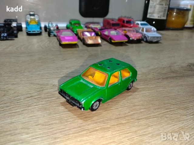 Matchbox V W Golf, снимка 2 - Колекции - 54160611
