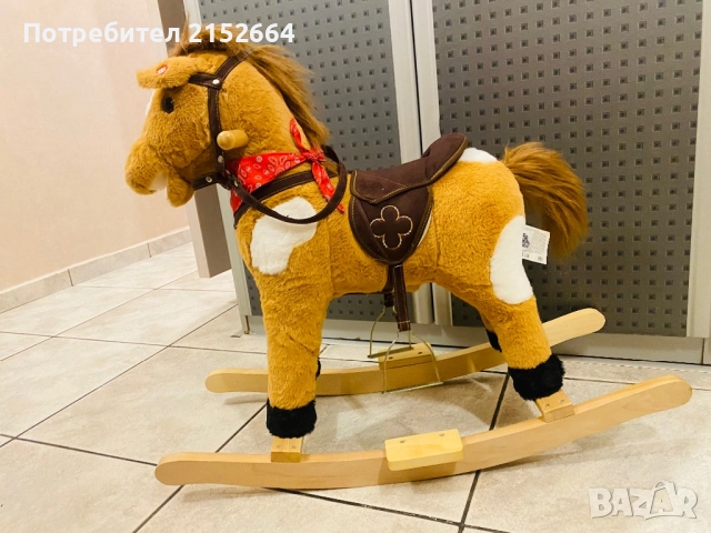 Плюшено конче люлка Moni със звуци, снимка 2 - Детски люлки - 52188383