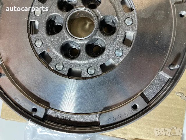 Демпферен маховик VALEO за ALFA ROMEO 159, Giulietta, LANCIA Delta, FIAT Sedici, Bravo, SUZUKI SX4, снимка 3 - Части - 48300663