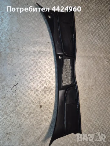 Решетка под чистачки ауди а4б9 