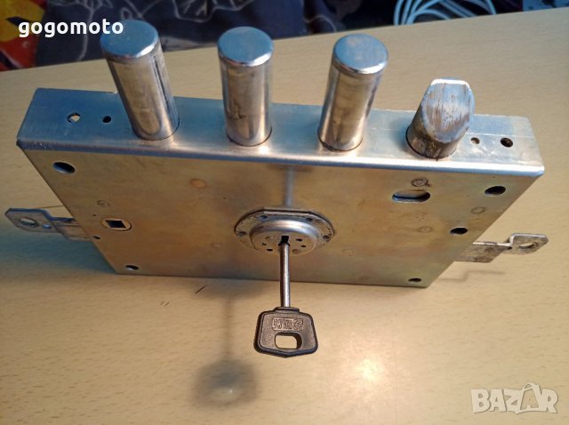 ОСНОВНА КАСОВА БРАВА MOTTURA + 3 странно заключване, снимка 1